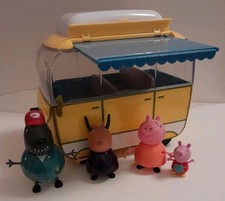 Peppa Pig Camper Van & 4