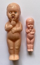 VINTAGE KITSCH HARD PLASTIC