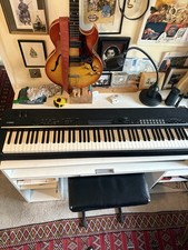 Yamaha CP4 Stage Piano Keyboard (88 fully weighted keys)
