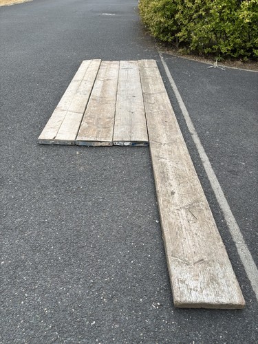Scaffold boards - scaffold, boards.