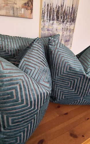 New handmade cushion - new, covers