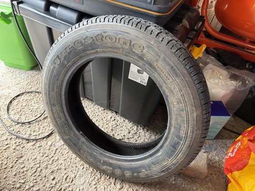 145 firestone 560 tyre - 15, f-560