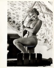 Greta Thyssen Glossy Photo 8.5" x 11" Bordered #3003