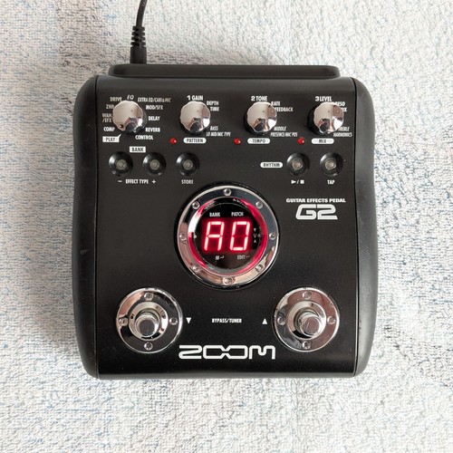 Zoom guitar effects pedal - guitar,