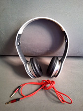 BEATS BY DR. DRE WHITE FOLDING