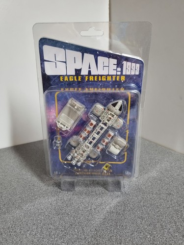 Sixteen space 1999 - space, micro