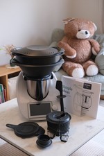 Thermomix TM6 (White) with additional accessories in perfect working condition