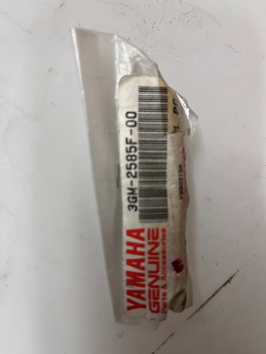 New genuine yamaha yzf600 - genuine,