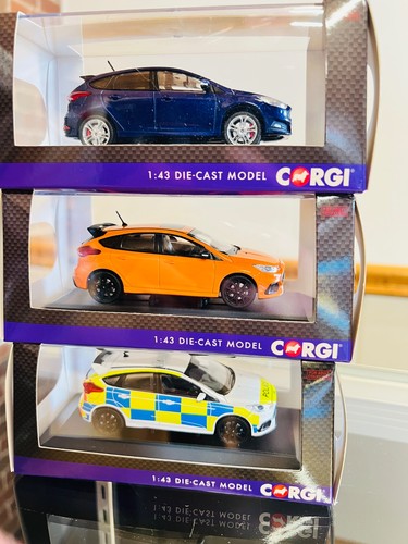 Corgi ford focus triple - ford,