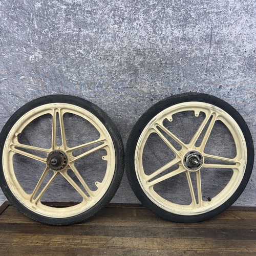 Vintage red stone - stone, bmx