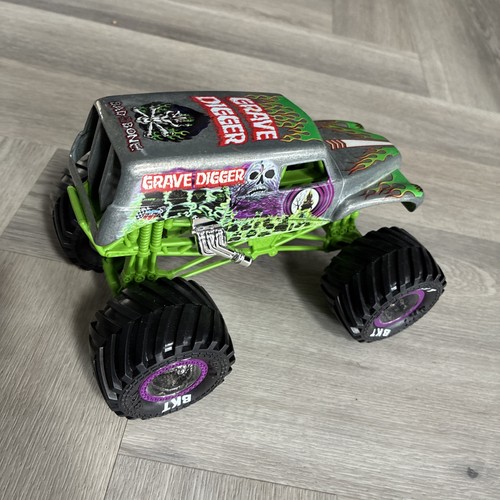 Hot wheels monster jam - hot,