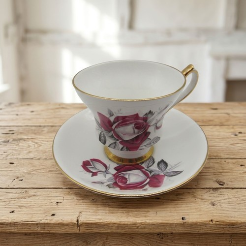 Windsor teacup set pink floral - teacup,