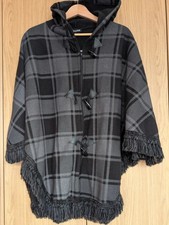 Women's Poncho with Tassel