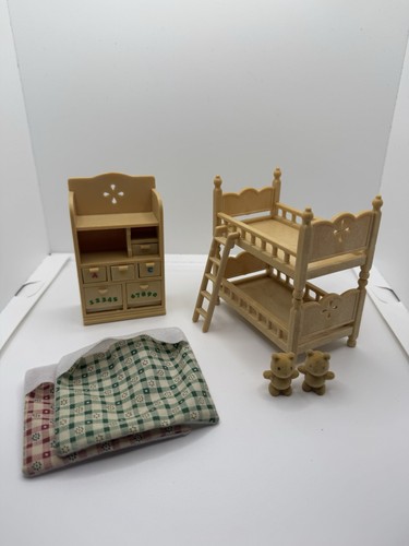 Sylvanian families - sylvanian,
