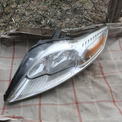 Ford mondeo headlight headlamp - ford,