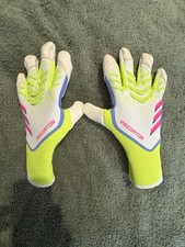 Adidas Predator Goalkeeper