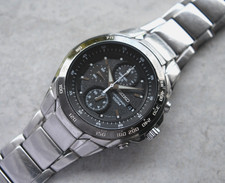 Seiko Chronograph 100M Mens Watch Grey Dial Date Integrated Bracelet Date
