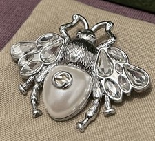 🎄 🚚 ✅ Gucci Silver Bee Diamond Brooch Brand New With Box!