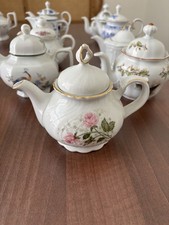 Seltmann Weiden Half Pint Regina Teapot