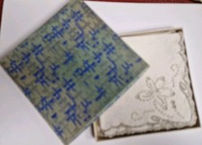  6 vintage Embroidered (Irish?) Linen Napkins in original box. Unused.