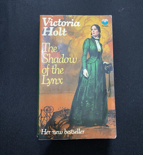 Victoria holt the shadow - victoria,