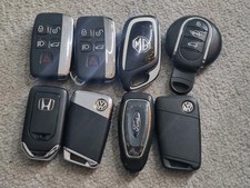 JOB LOT OF 8 USED CAR KEYS IN