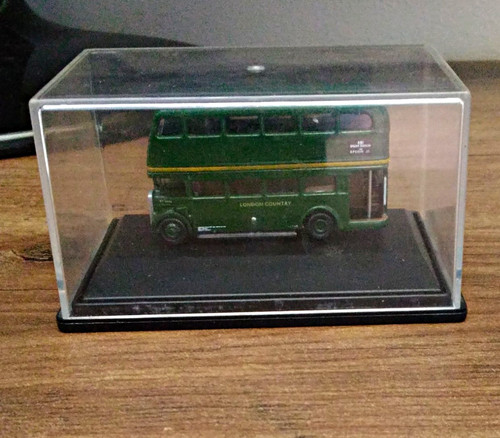 Oxford diecast london country - london,