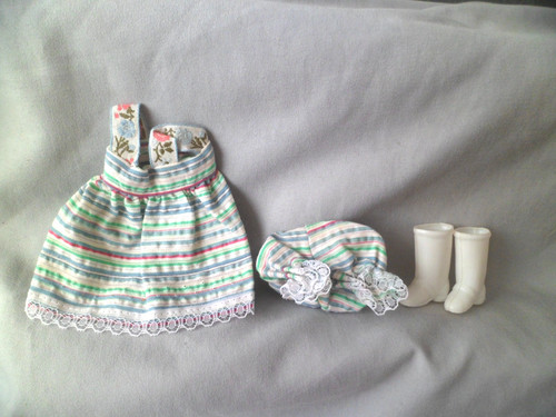 Vintage sindy dolls clothes - ,