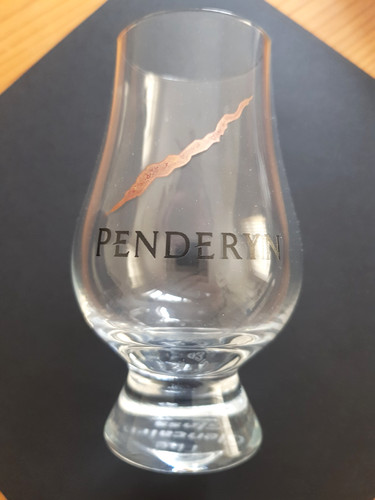 Penderyn welsh whisky - penderyn,