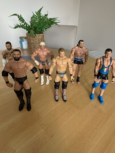 Wwe mixed lot - wwe, wrestling