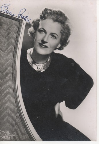 Gracie fields genuine hand - fields,