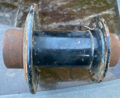 Triumph back wheel hub - wheel,