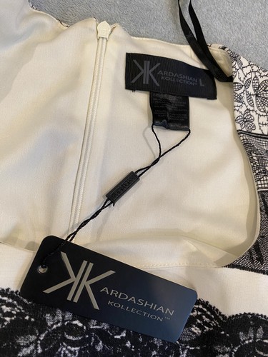 Nwt women kardashian - nwt,