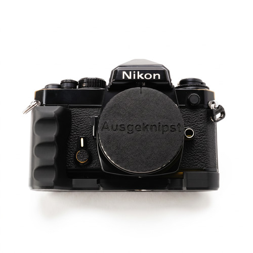 Unclipped hand grip for nikon - unclipped,