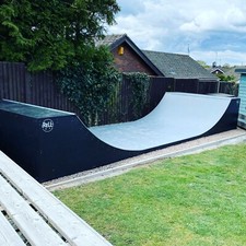 3ft high half pipe - pipe,