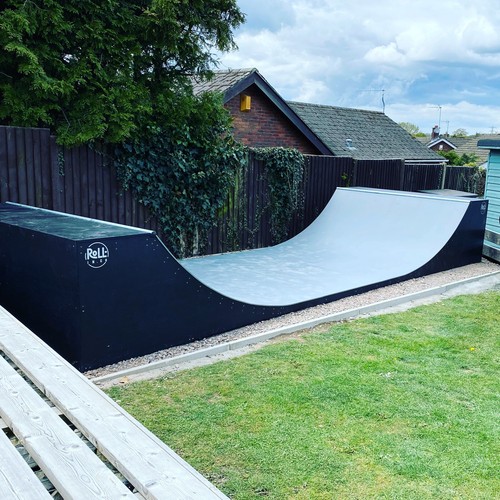 3ft high half pipe mini - half,