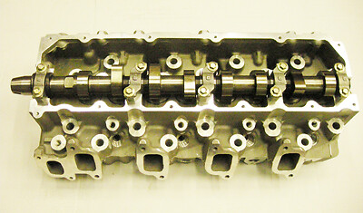 Engine cylinder head - head, built