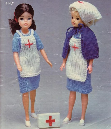 Sindy barbie nurse pattern - /,