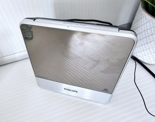 Philips clock radio - philips,