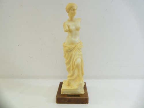 Resin figurine - (refjoh29),