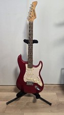 Fernandes red stratocaster - red,