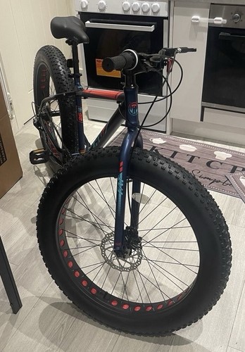 Mountain bike full - mountain,