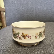 Vintage Royal Standard Lyndale