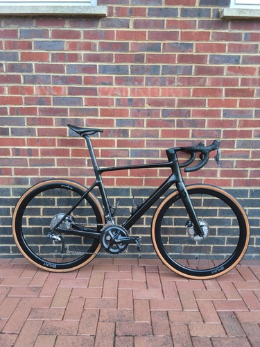 Scott addict road bike - road,