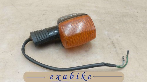 Right rear turn signal for