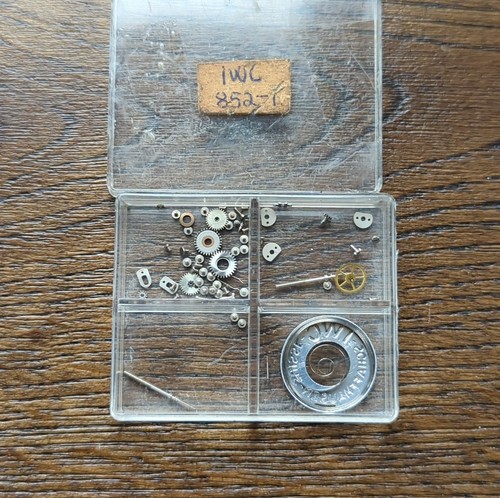 Iwc 852 8521 watch - iwc, movement