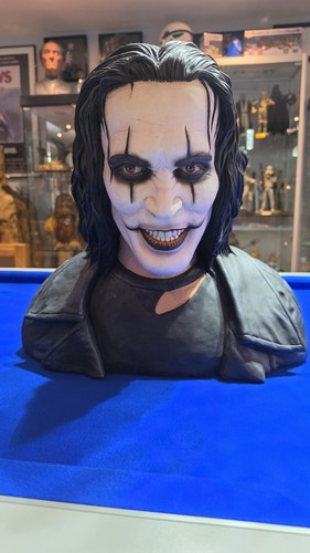 Neca life size eric draven - eric,