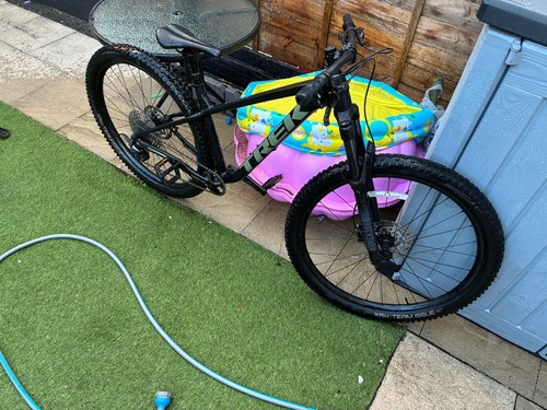 Mountain bike - mountain,