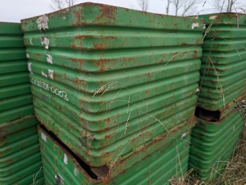 Stackable steel corrugated - steel,
