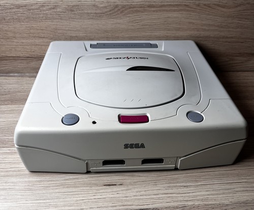 Sega saturn console - saturn,